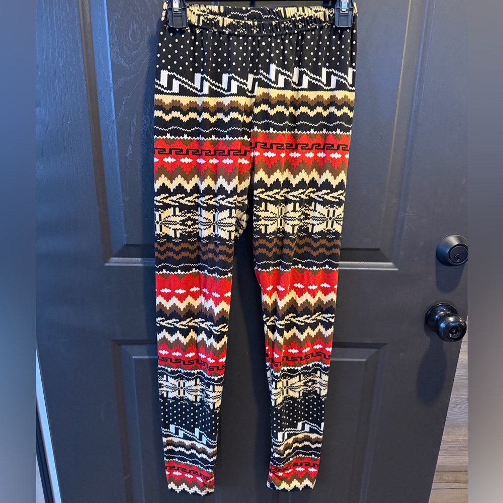 Patterned Leggings - Red, Black, Cream